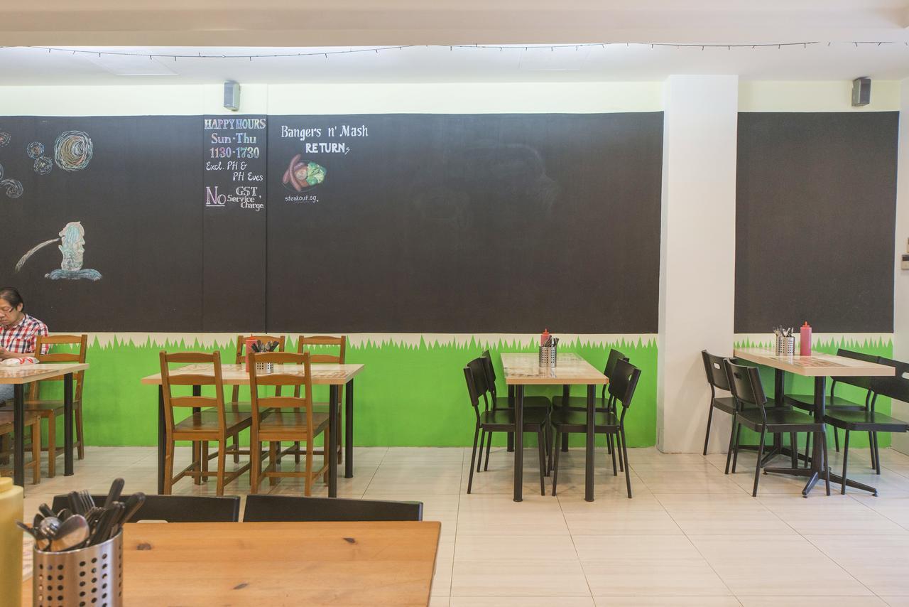 Reddoorz Plus @ Victoria Street Singapore Exterior photo