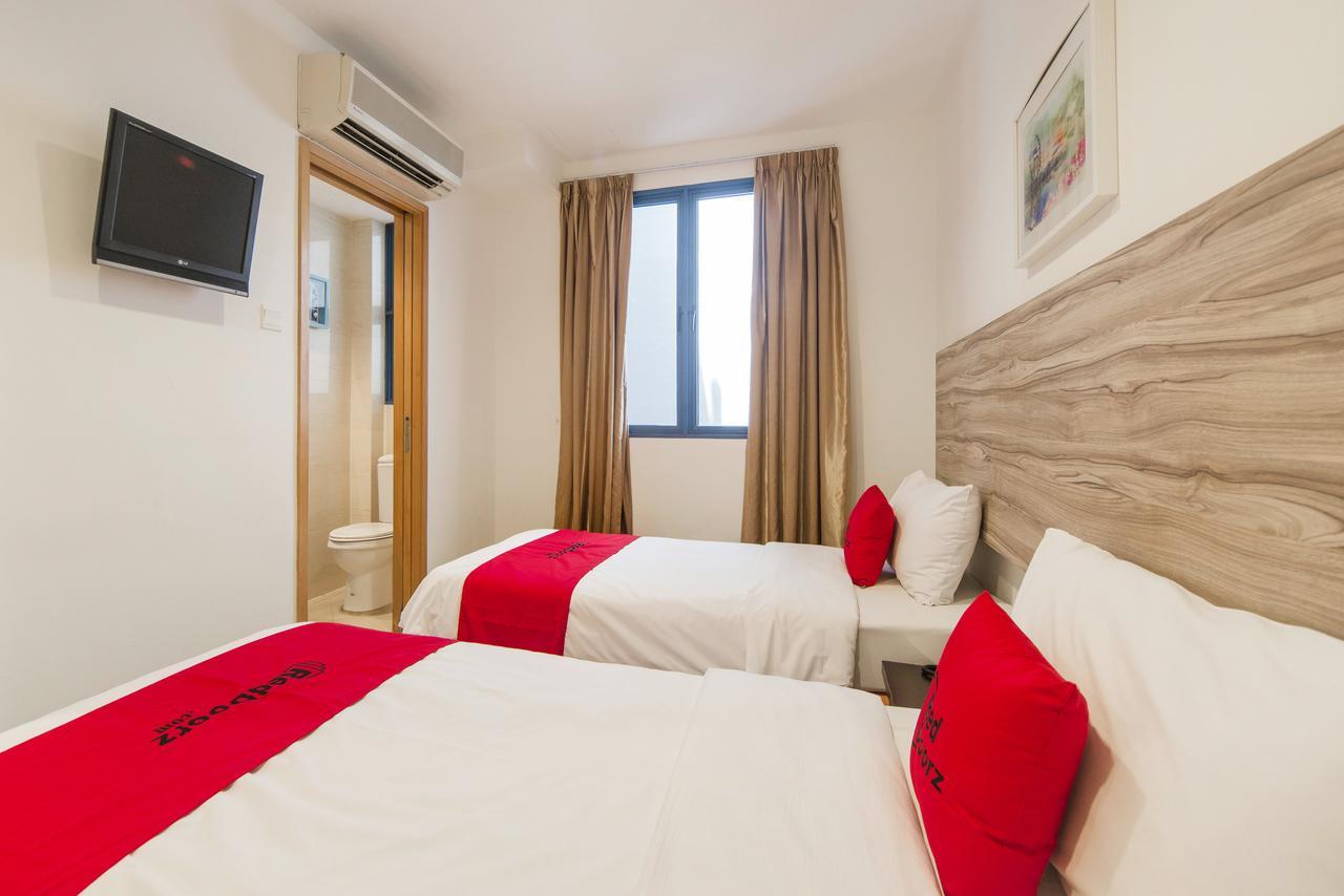 Reddoorz Plus @ Victoria Street Singapore Exterior photo