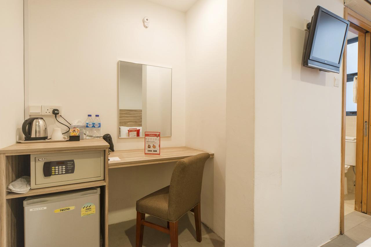 Reddoorz Plus @ Victoria Street Singapore Exterior photo
