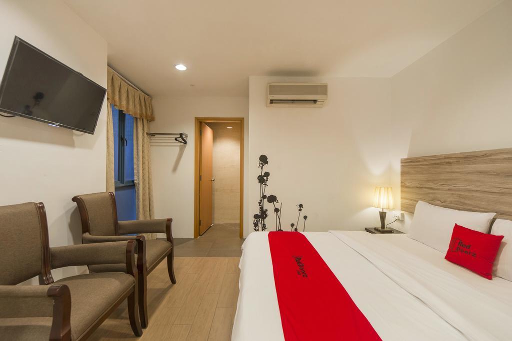 Reddoorz Plus @ Victoria Street Singapore Exterior photo